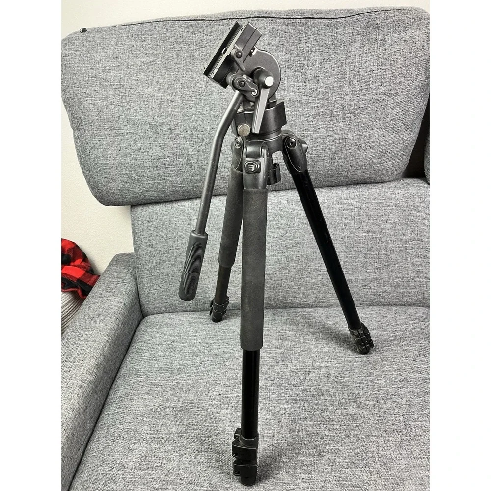 Davis & Sanford Provista GR2 FM18 Fluidehead Tripod Camera Photography Studio